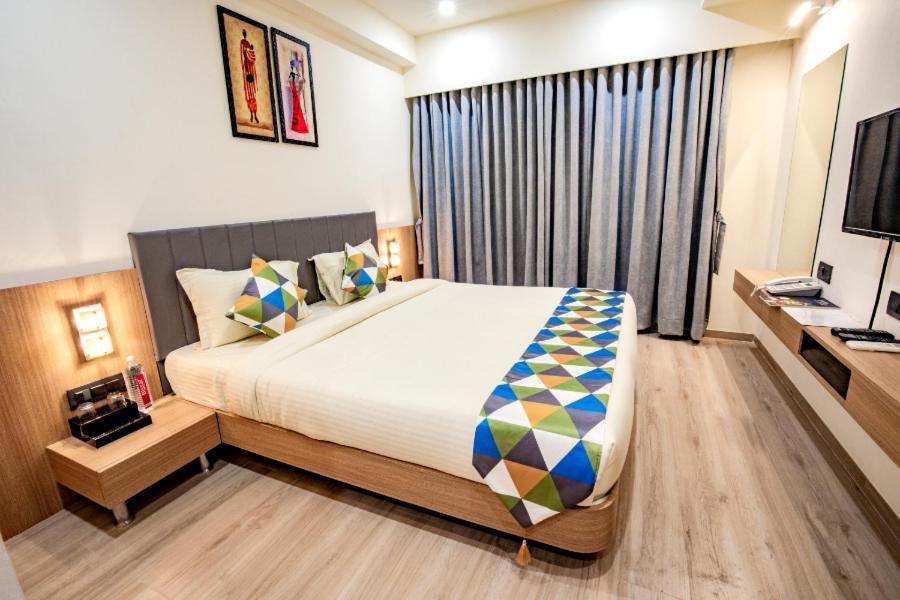 Hotel Nexus Rajkot Exterior foto